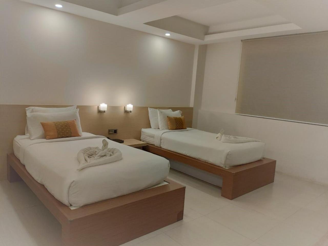 Serene Valley Hotel Yangon Exterior foto